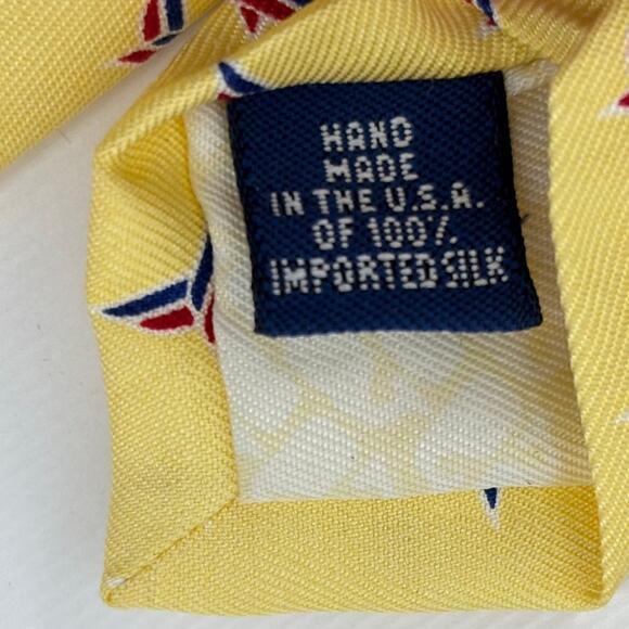 Vineyard Vines Men's Neck Tie American Energy Yellow Silk USA - Picture 4 of 11